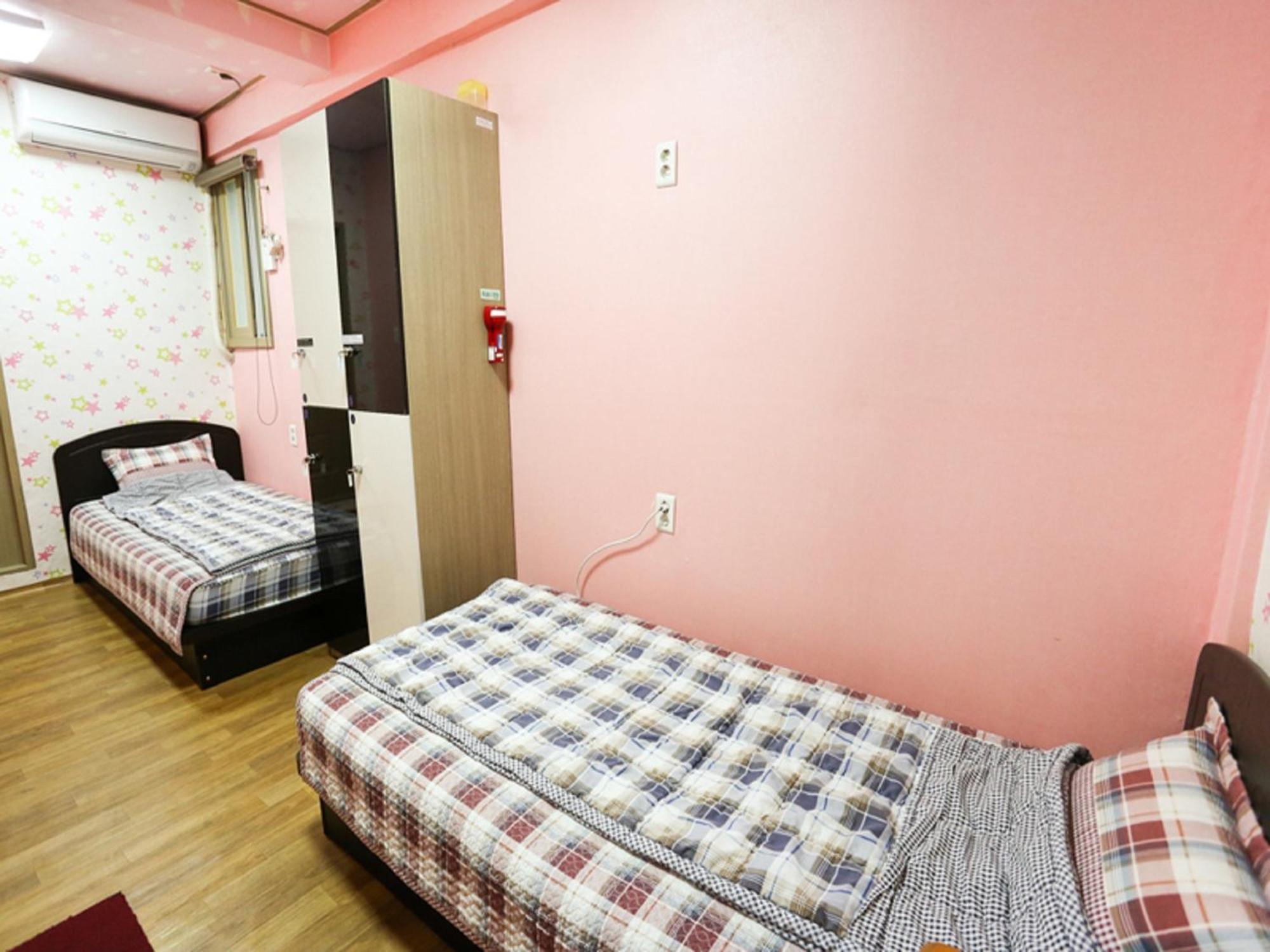 Funstay Inn Guesthouse Busan Room photo