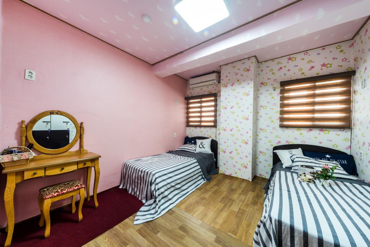 Funstay Inn Guesthouse Busan Exterior photo